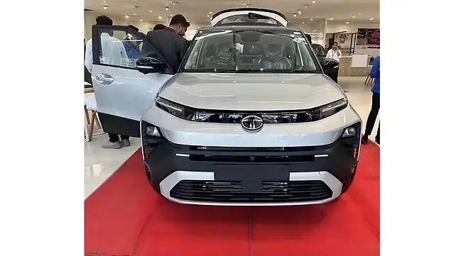 punch-facelift-exterior-front-view